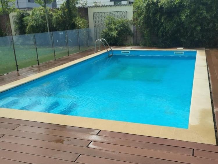 Casă individuală cu 9 camere cu Piscina în Voluntari