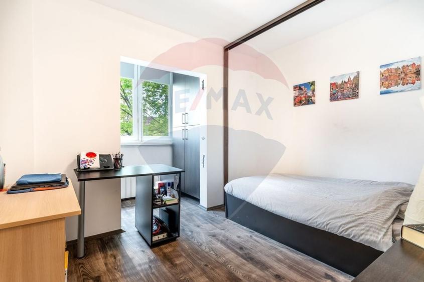 Apartament cu 4 camere decomandat, mobilat în Zorilor