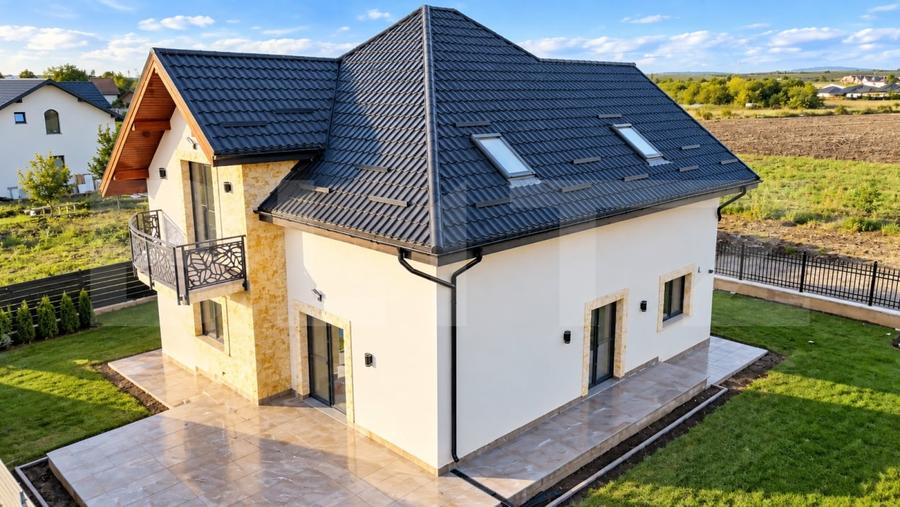 Casă individuală cu 5 camere cu Teren 500 Mp în Dancu