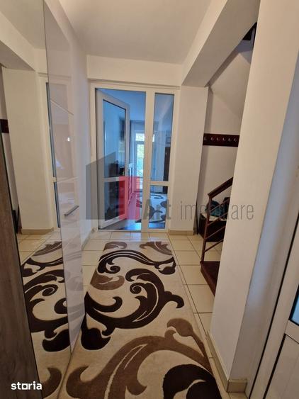 Casă cu 5 camere cu Teren 202 Mp în Giulești