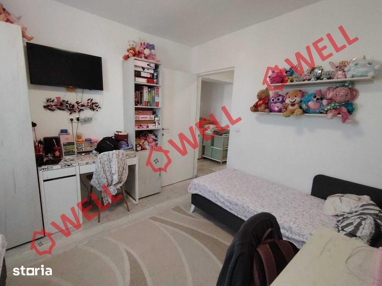 Apartament cu 4 camere decomandat în Central