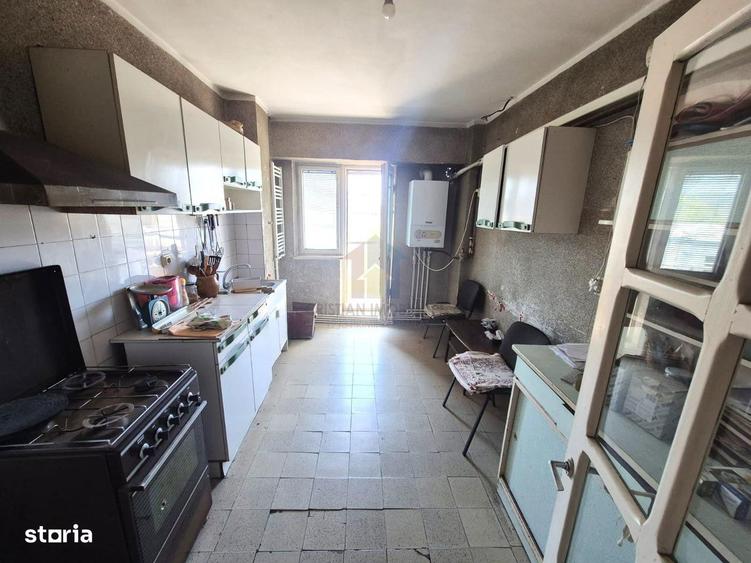 Apartament cu 2 camere decomandat în Călărași