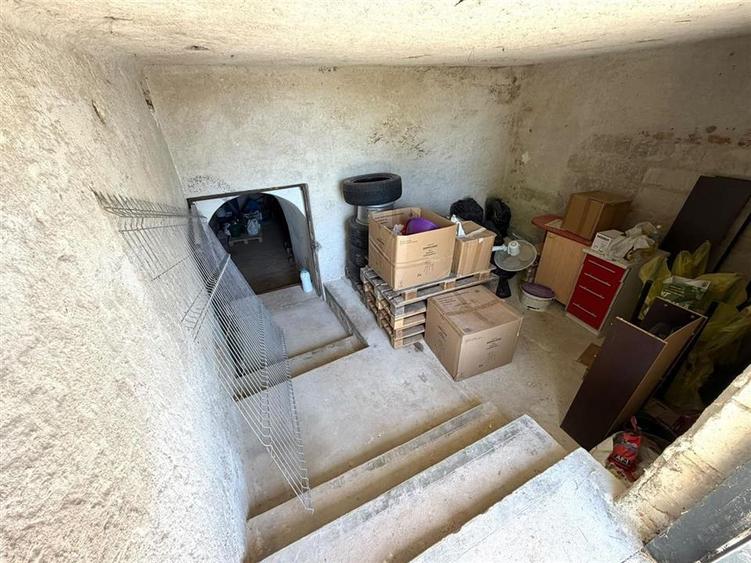 TEREN INTRAVILAN CU PIVNITA | 884 MP | ZONA EPISCOPIA | ORADEA - 2