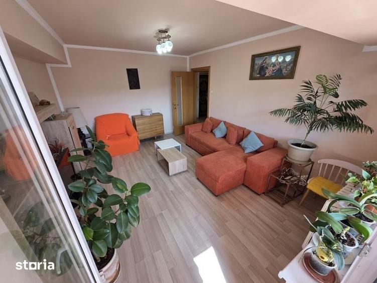 Apartament cu 3 camere decomandat în Iancului