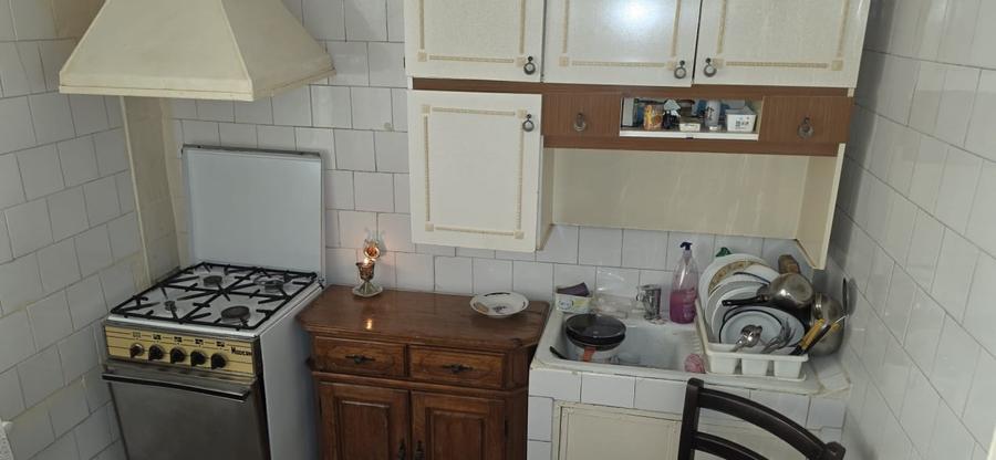 Apartament cu 3 camere decomandat, mobilat în Rovine