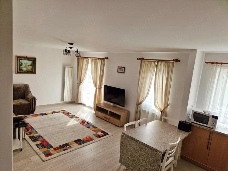 Apartament cu 2 camere semidecomandat în Tractorul