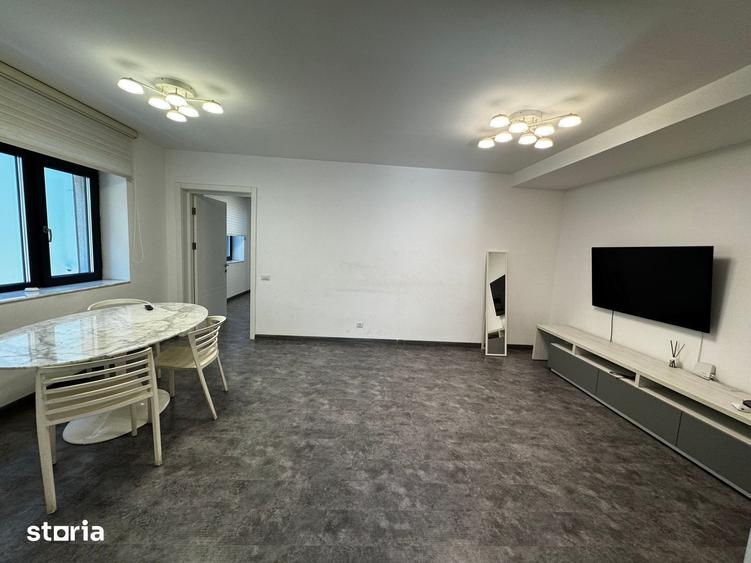Spațiu comercial, de 270 mp, în Centrul Civic