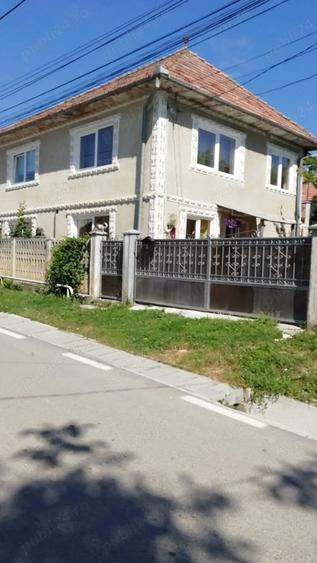 Casa individuala de vanzare, 3100 mp teren, loc. Cuzdrioara - 1