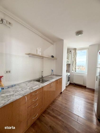 Apartament cu 3 camere decomandat în Romanilor