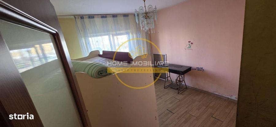 Apartament cu 3 camere decomandat în Dacia