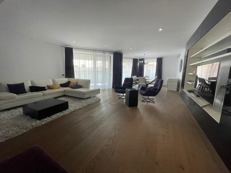 Apartament cu 4 camere decomandat, mobilat în Băneasa