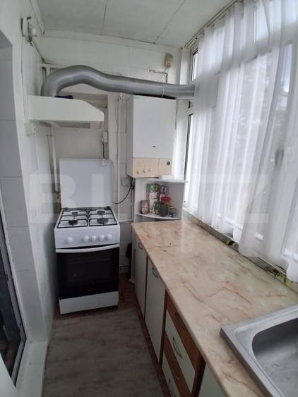 Apartament cu 2 camere decomandat, mobilat în Rovinari