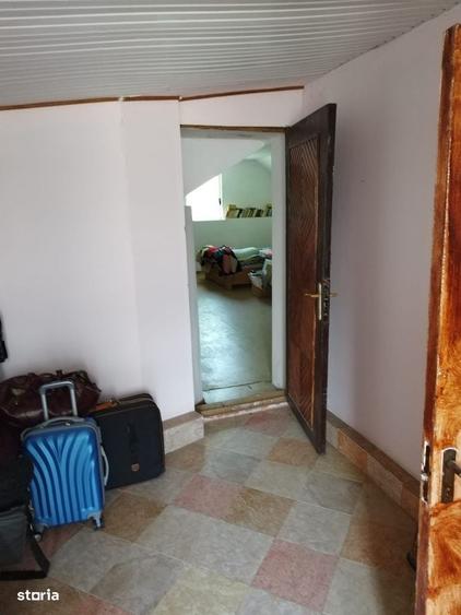 Casă cu 4 camere cu Teren 375 Mp în Ciritei