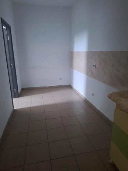 Spațiu comercial, de 250 mp, în ICIL