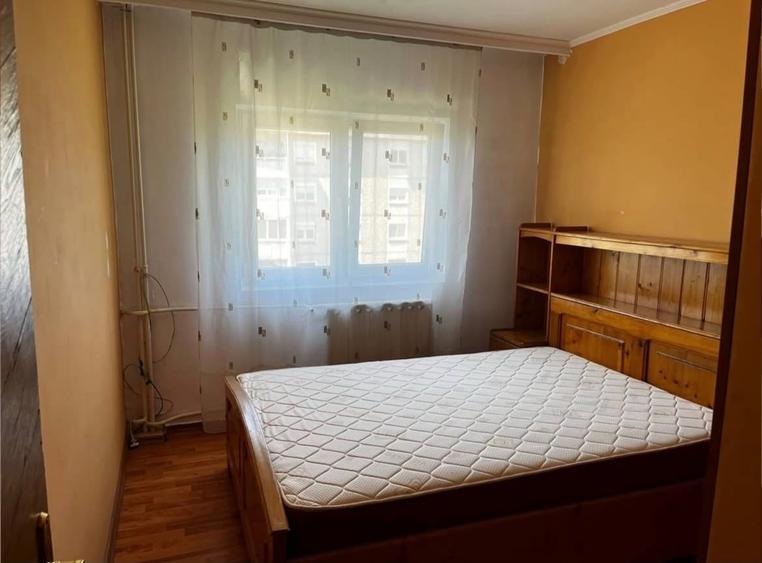 Apartament cu 3 camere decomandat în Calea Aradului