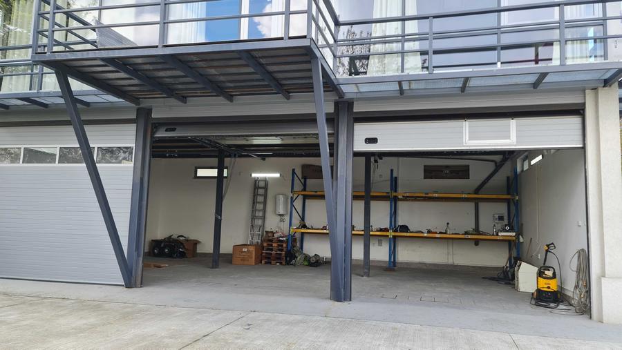 Spațiu comercial, de 240 mp, în Central