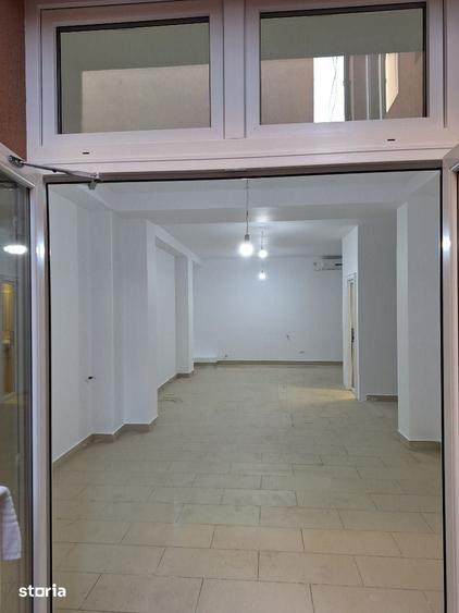 Spațiu comercial, de 135 mp, în Bucureștii Noi