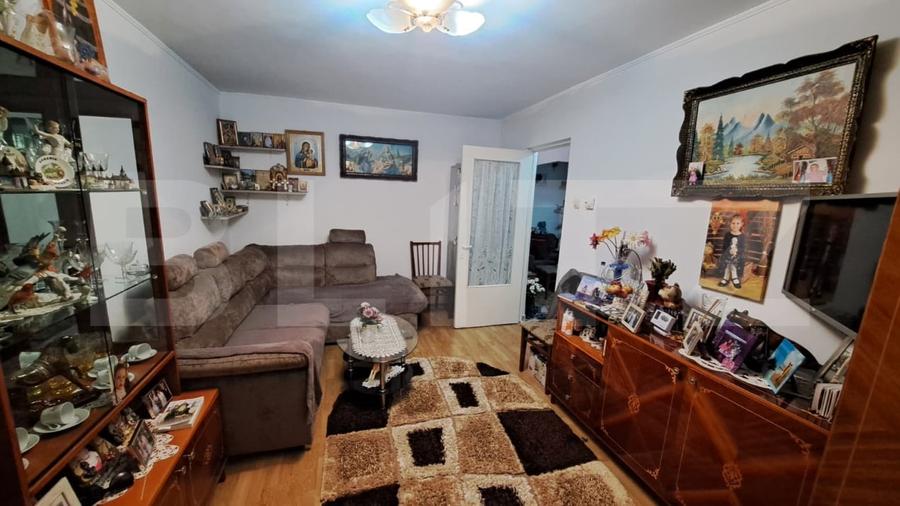 Apartament cu 3 camere decomandat, mobilat în Burdujeni