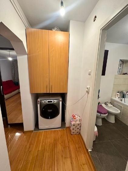 Apartament cu 3 camere decomandat, mobilat în Sebastian