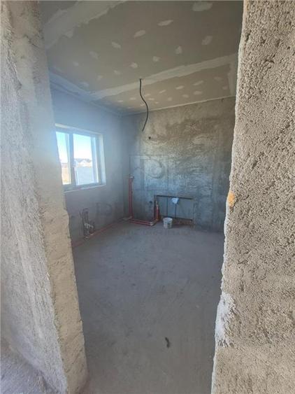 Duplex cu 3 camere cu Canalizare în Moșnița Nouă