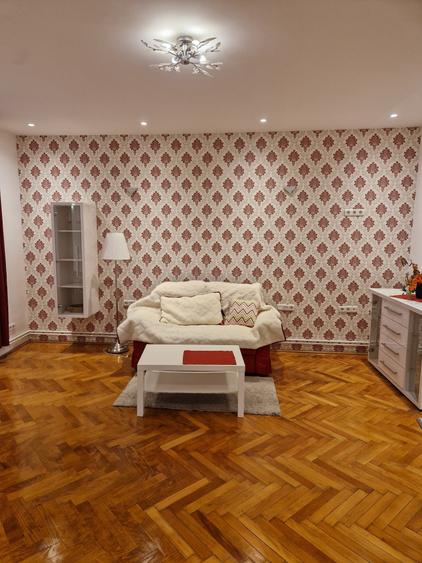 Apartament cu 2 camere semidecomandat în Ultracentral