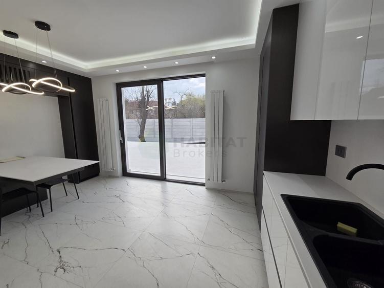 Casă individuală cu 7 camere cu Canalizare în Pipera