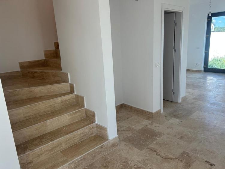 Casă cu 4 camere cu Teren 301 Mp în Corbeanca