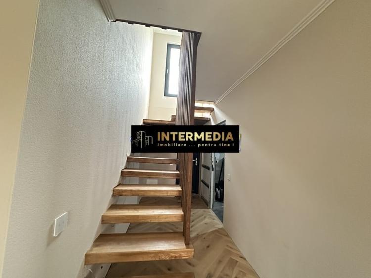 Casă individuală cu 5 camere cu Canalizare în Ighiu