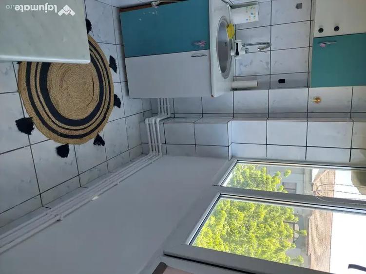Apartament cu 2 camere decomandat în Crihala