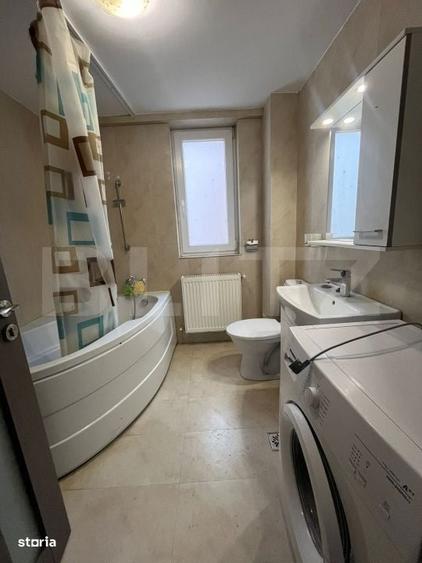 Apartament cu 3 camere decomandat în Uricani