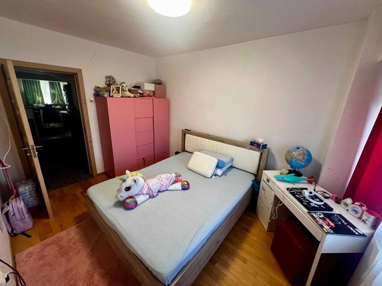 Apartament cu 4 camere decomandat în Nord