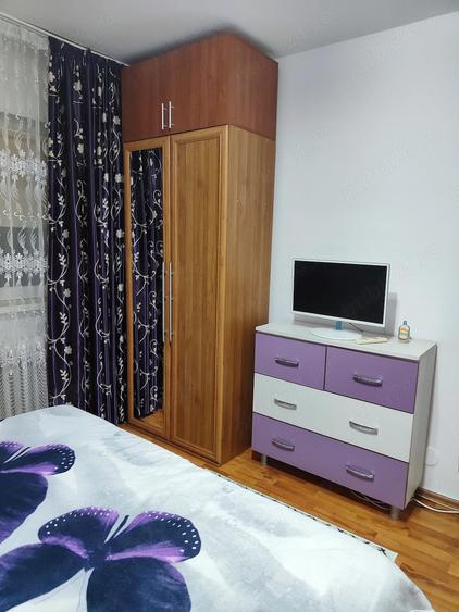 Apartament cu 2 camere decomandat în Craiovița Nouă