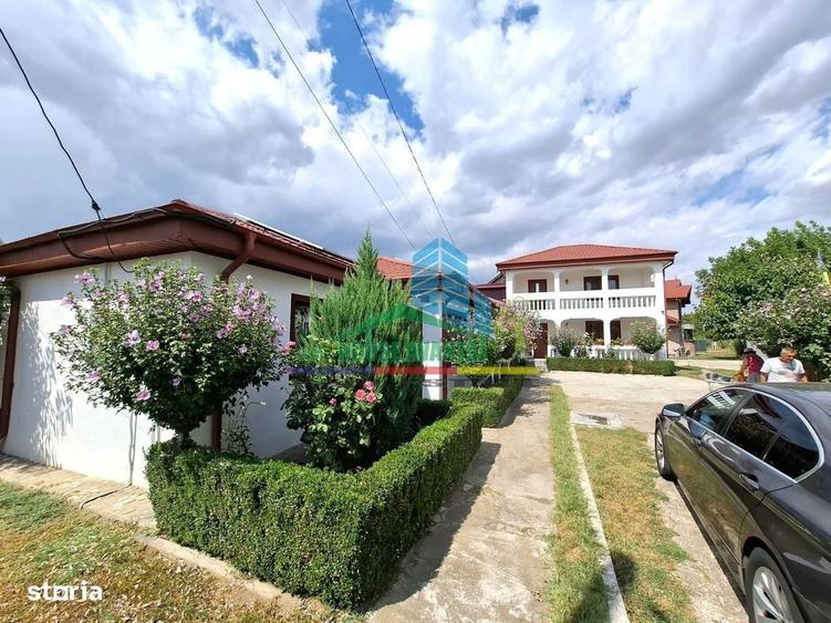 Casă cu 4 camere în Central