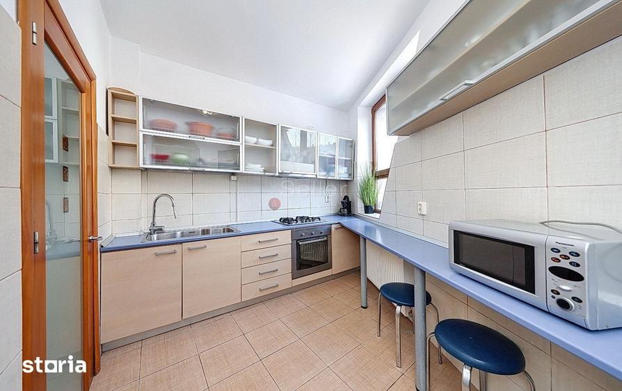 Casă cu 5 camere cu Teren 661 Mp în Predeal
