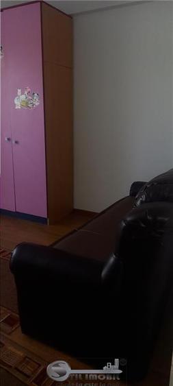 Garsonieră decomandată în Cug