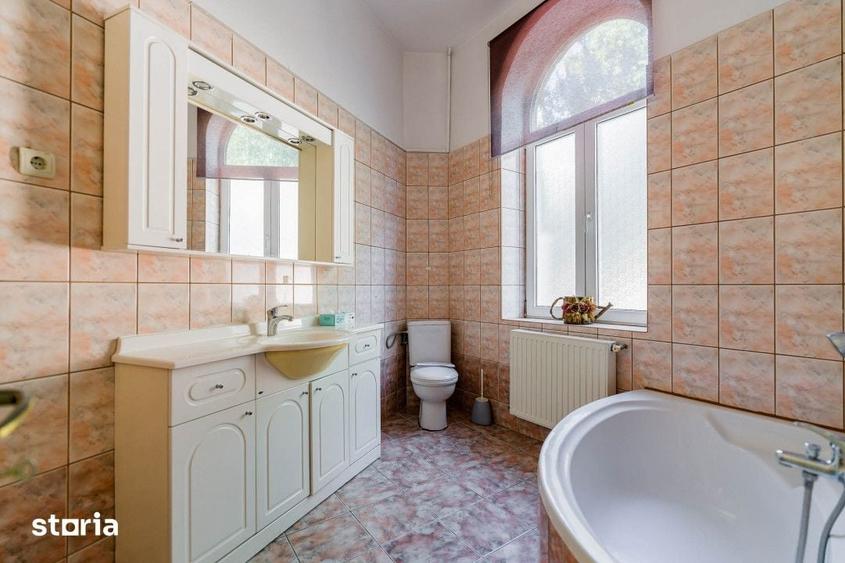 Casă cu Teren 933 Mp în Cișmigiu