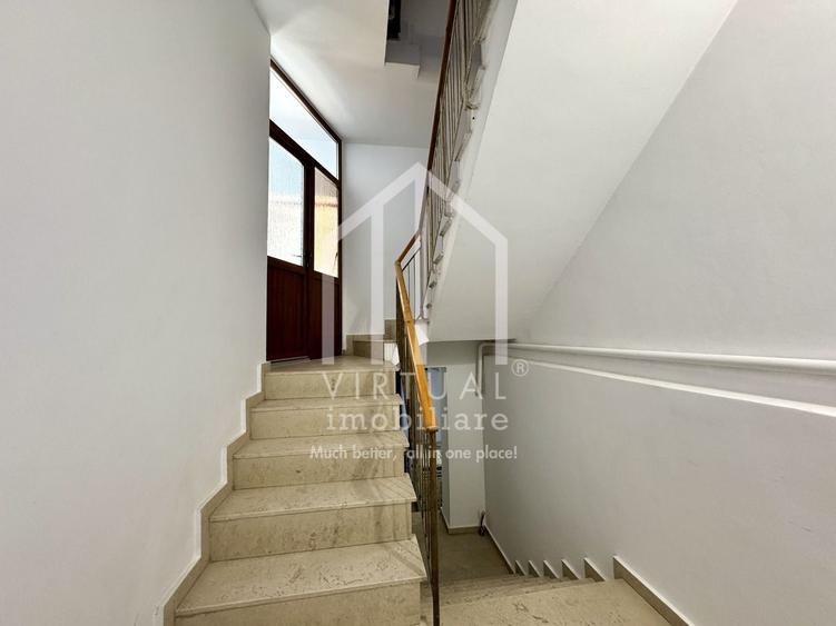 Apartament cu 3 camere semidecomandat în Central