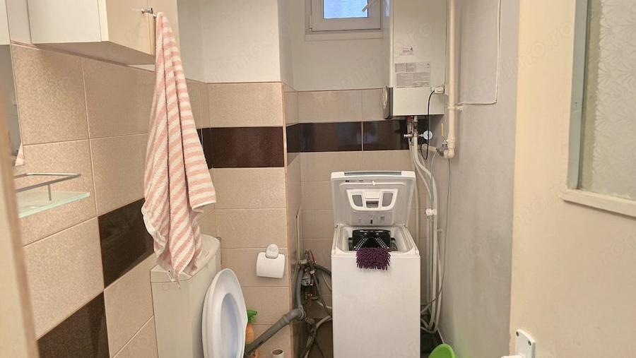 Apartament cu 4 camere semidecomandat în Decebal
