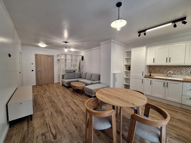 Apartament cu 2 camere semidecomandat, mobilat în Florești — fotografia 2