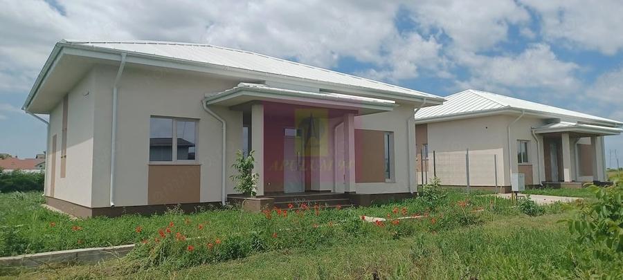 Casă cu 4 camere cu Teren 514 Mp în Gulia