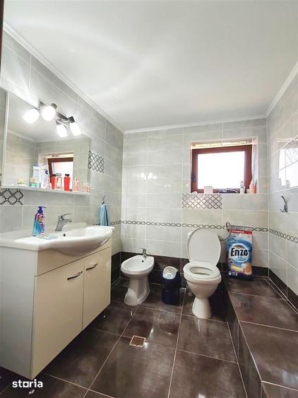 Casă cu 3 camere cu Teren 1147 Mp în Șelimbăr