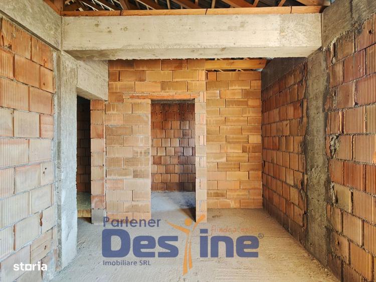 Casă cu 4 camere cu Teren 280 Mp în Dârste