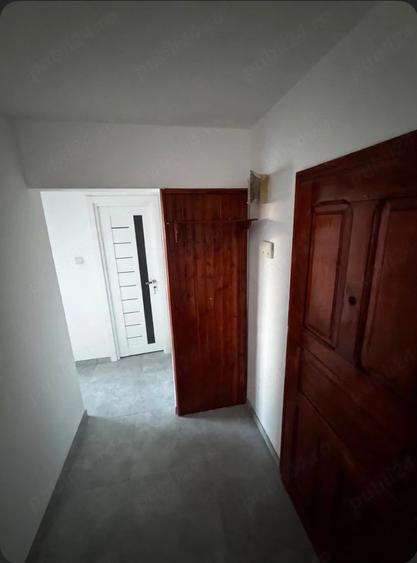 Apartament cu 2 camere decomandat în Exterior Vest
