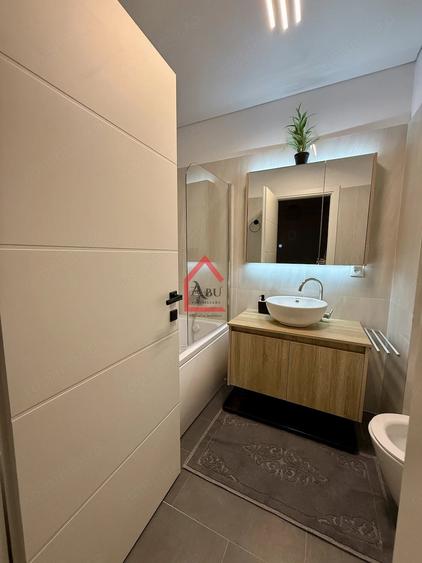 Apartament cu 2 camere semidecomandat în Filiași