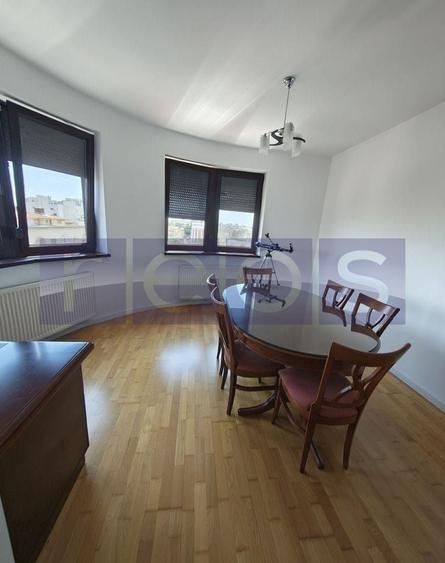 Apartament cu 3 camere decomandat, mobilat în Eminescu