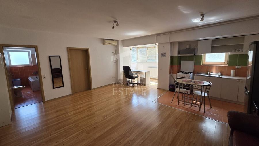 Apartament cu 2 camere semidecomandat, mobilat în Berceni