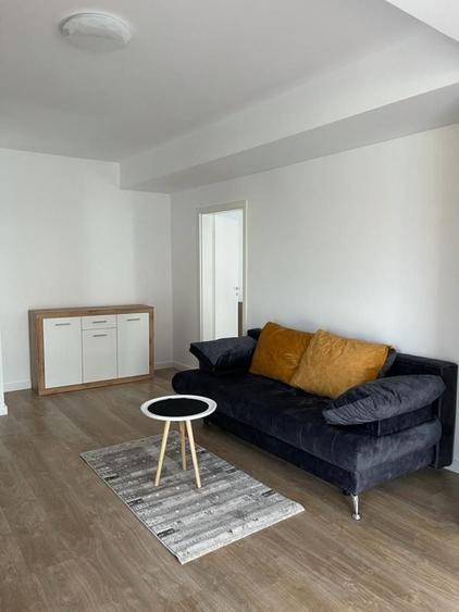 Apartament cu 2 camere în Mircea cel Bătrân