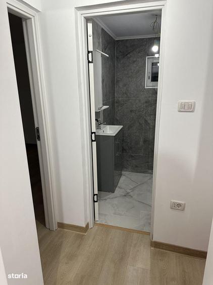 Apartament cu 2 camere decomandat în Central — fotografia 1