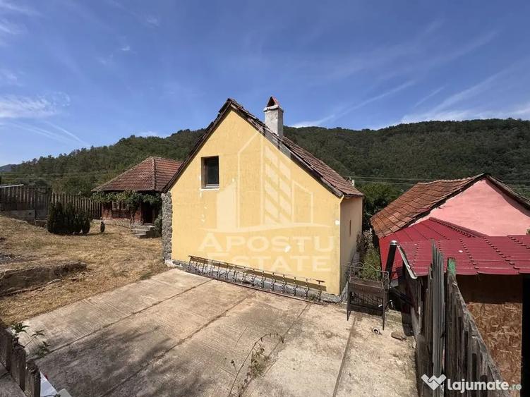 Casă cu 4 camere cu Teren 647 Mp în Dăbâca