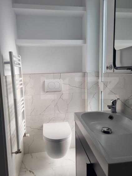 Duplex cu 5 camere cu Canalizare în Iris